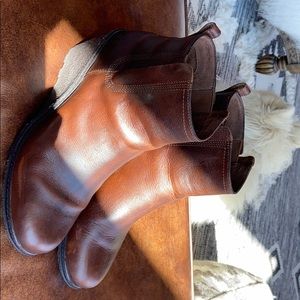 Wedge boots